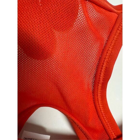 Nike Dri-FIT Swoosh Girls Reversible Sports Bra, Chile Red Size L - Picture 7 of 15